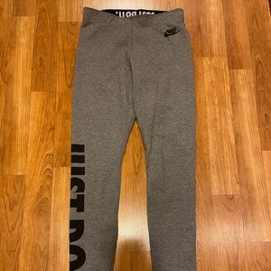 NIKE LEGGINGS